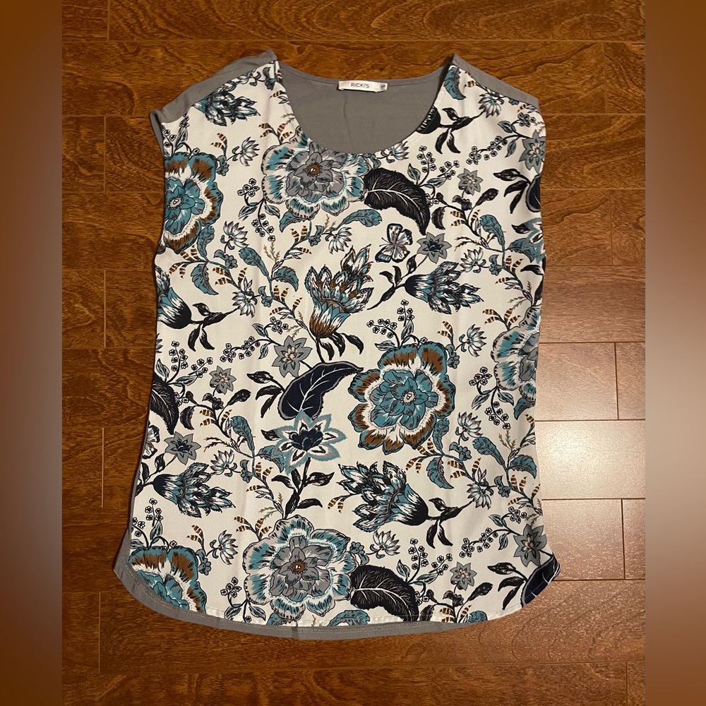 Paisley top
